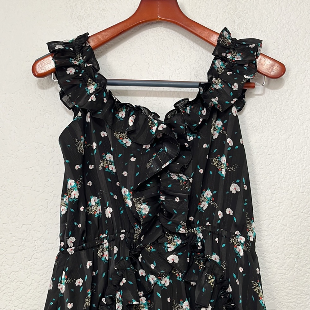 Elliatt Floral Ruffle Romper - Picture 6 of 17
